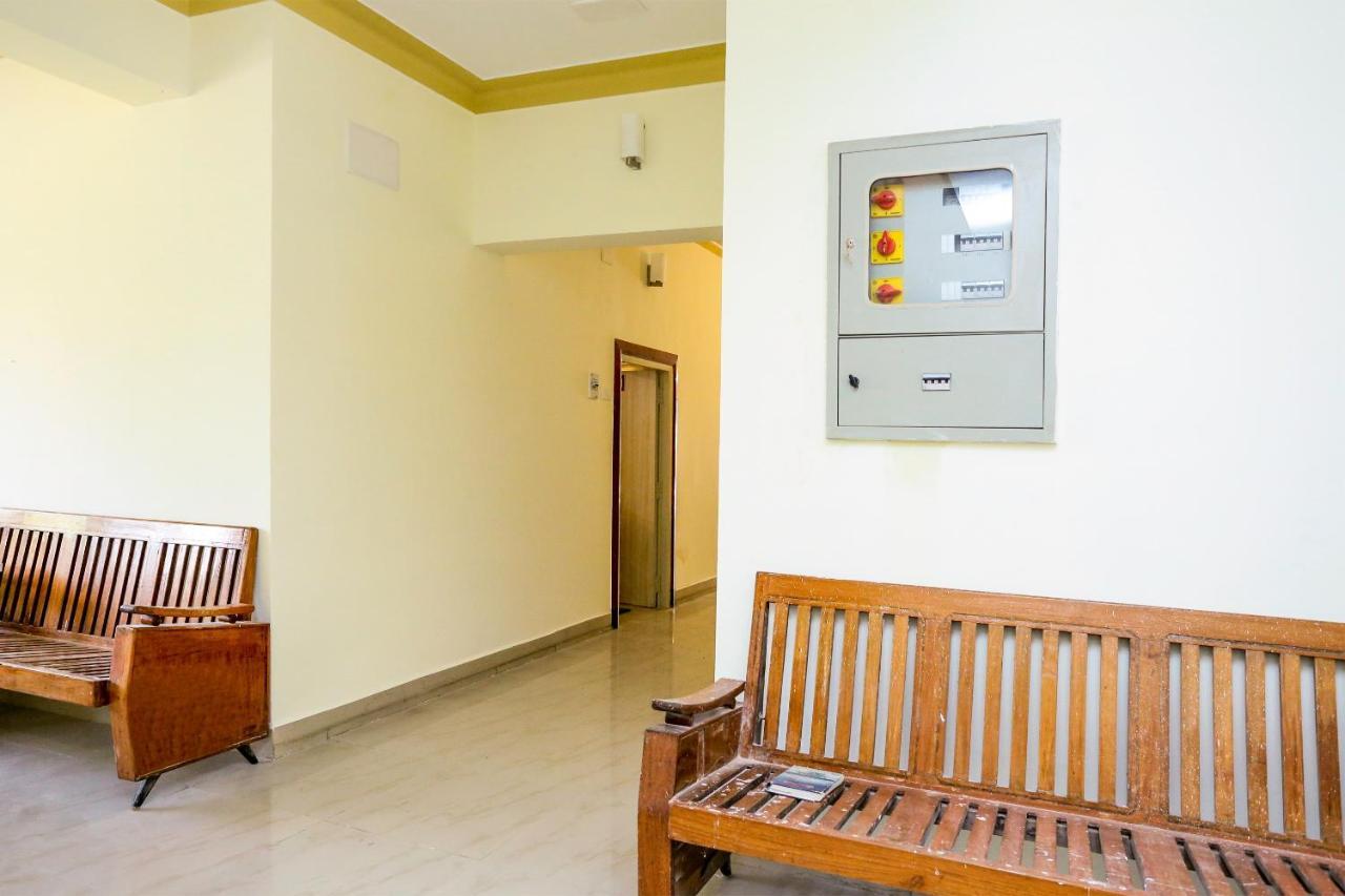 Oyo 18627 Hotel Mithila Salem Dış mekan fotoğraf