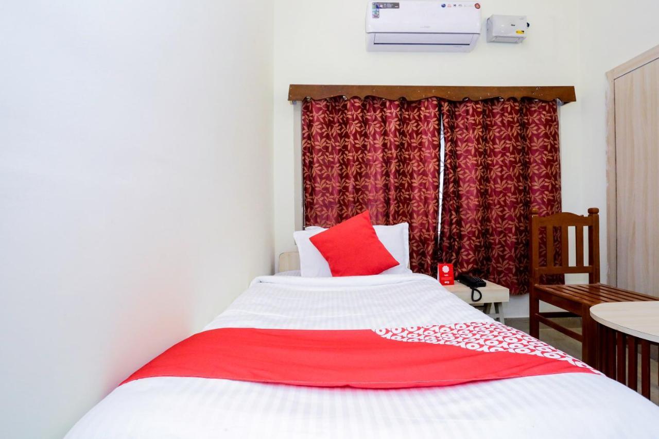 Oyo 18627 Hotel Mithila Salem Dış mekan fotoğraf