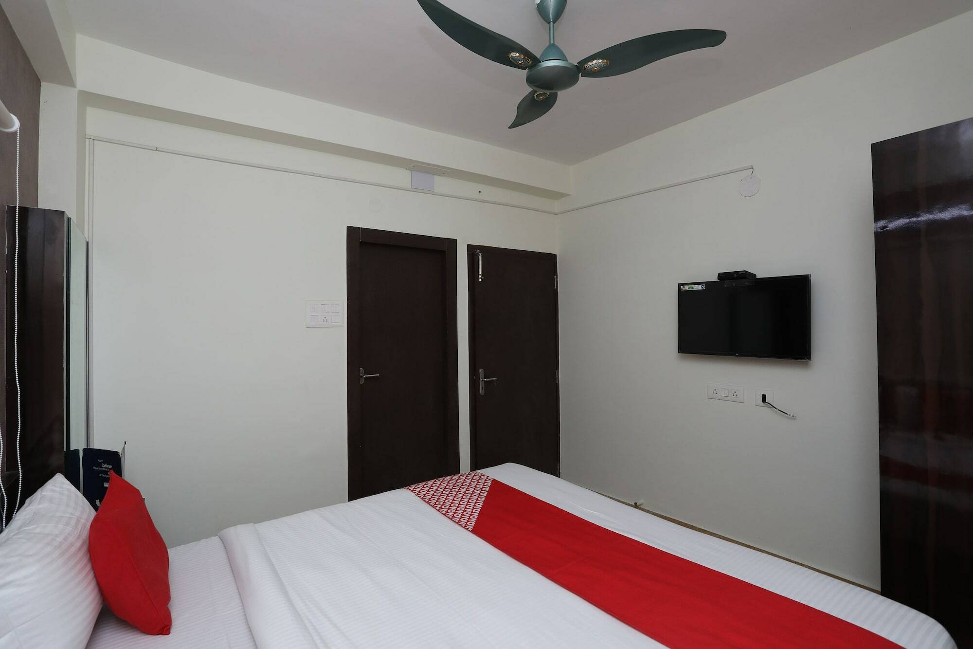 Oyo 18627 Hotel Mithila Salem Dış mekan fotoğraf
